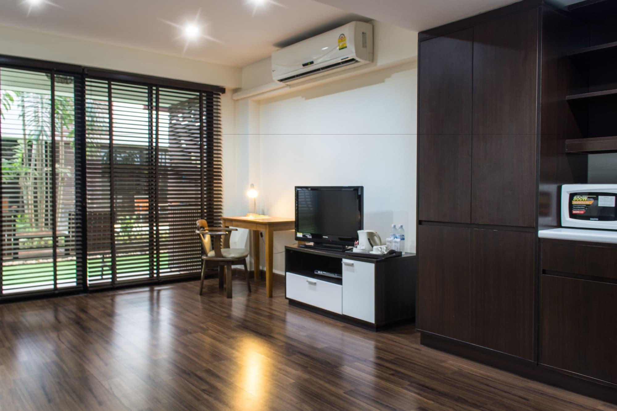 Star 3 Hotel And Residence Rayong Bagian luar foto