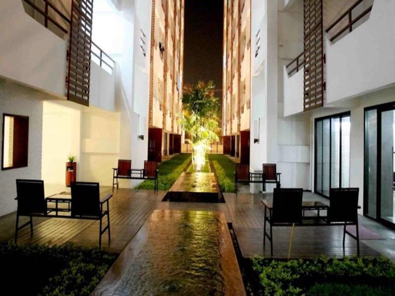 Star 3 Hotel And Residence Rayong Bagian luar foto