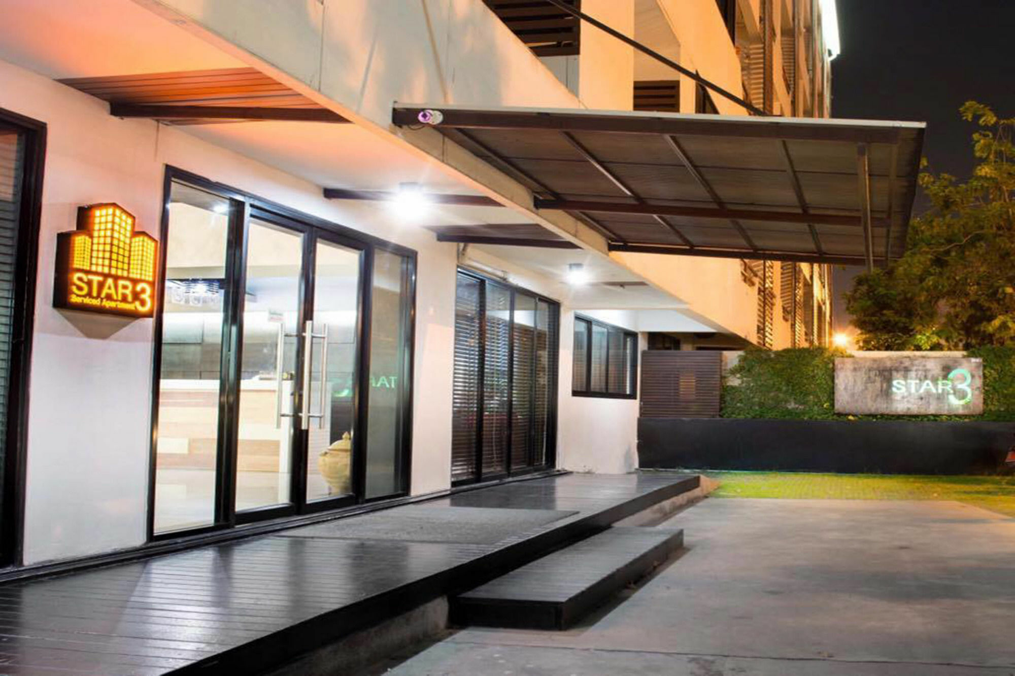 Star 3 Hotel And Residence Rayong Bagian luar foto